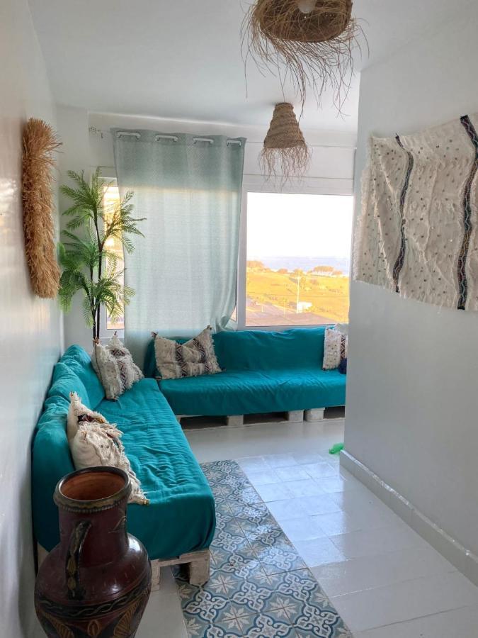 Appartement A Ksar Sghir En Face Du Terminal Passagers De Ferry Port Tanger Med Exterior foto